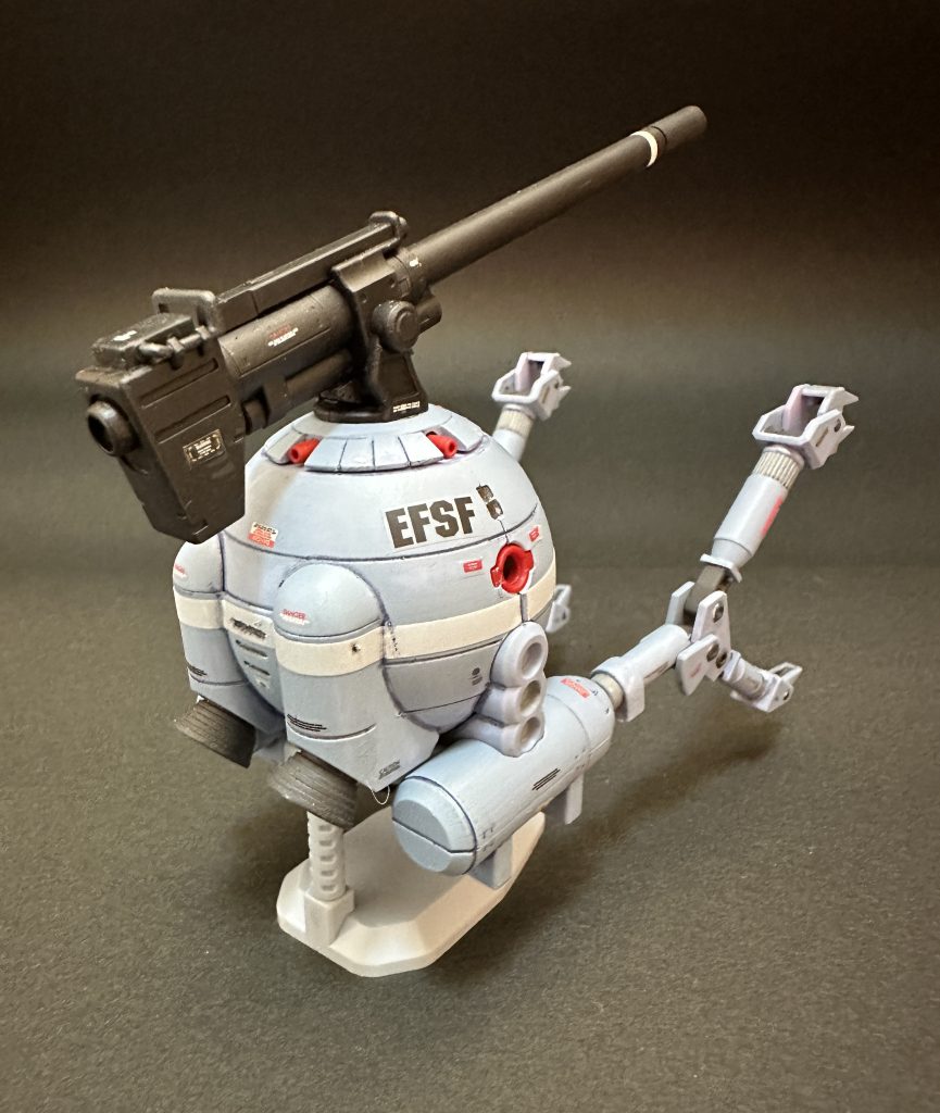 ちょこちょこ色を変えつつ、しっかり目にシールとデカールを貼りました。筆塗り・全塗装ガンプラ　２０２３　その４２