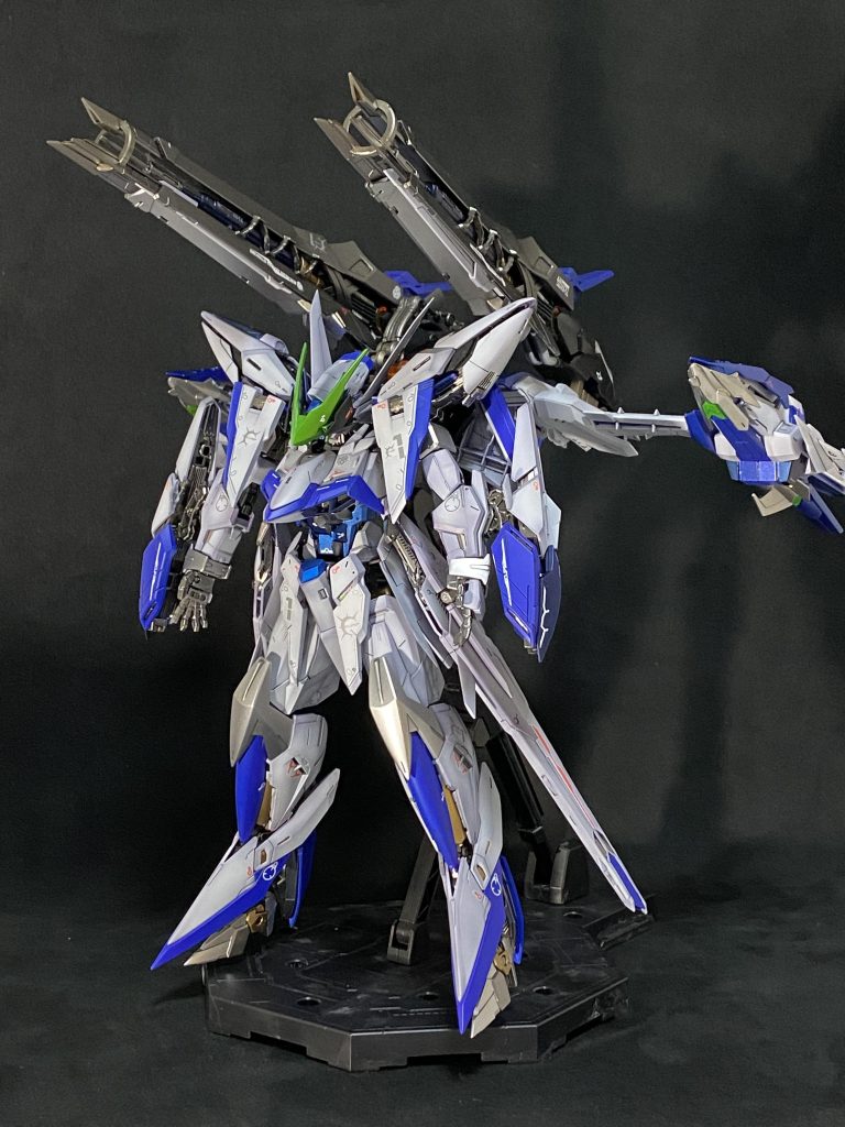 今回も紫サフでトライしてみました!予想通りではありましたが白に対して好みが出る仕上がりですね〜まーボクは嫌いじゃないがね!本機の方で失敗したんですがクリアを薄め過ぎたのか染み上がりで紫が余計強くなってしまってます…雷神の方は修正して染み上がり防止に捨て吹きで塗膜作ってから重ねました。