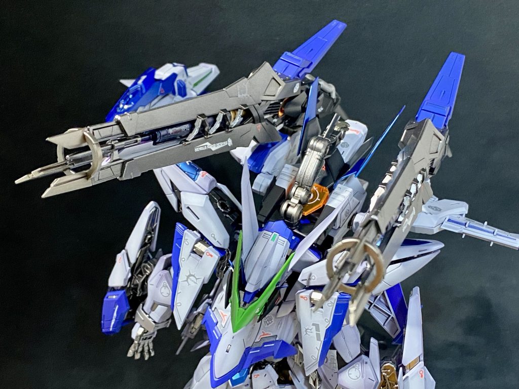 過去1複雑なデザインなキャノン2門はメタメタに塗ってやりましたよ!メタルアイアンにブルーブラックに赤金にライトガンメタルもーどこを持っても手に刺さる形状に乾杯ですw