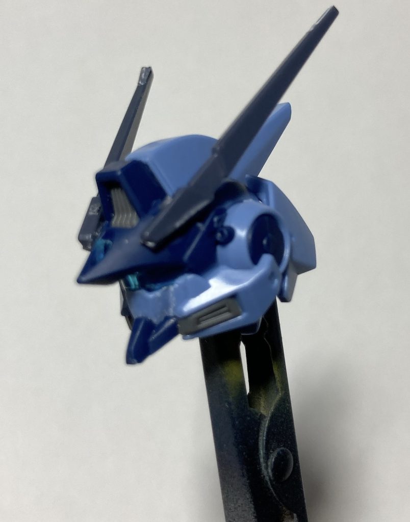 まずはフェイスを削り込んでシナンジュスタイン風にするところからスタート