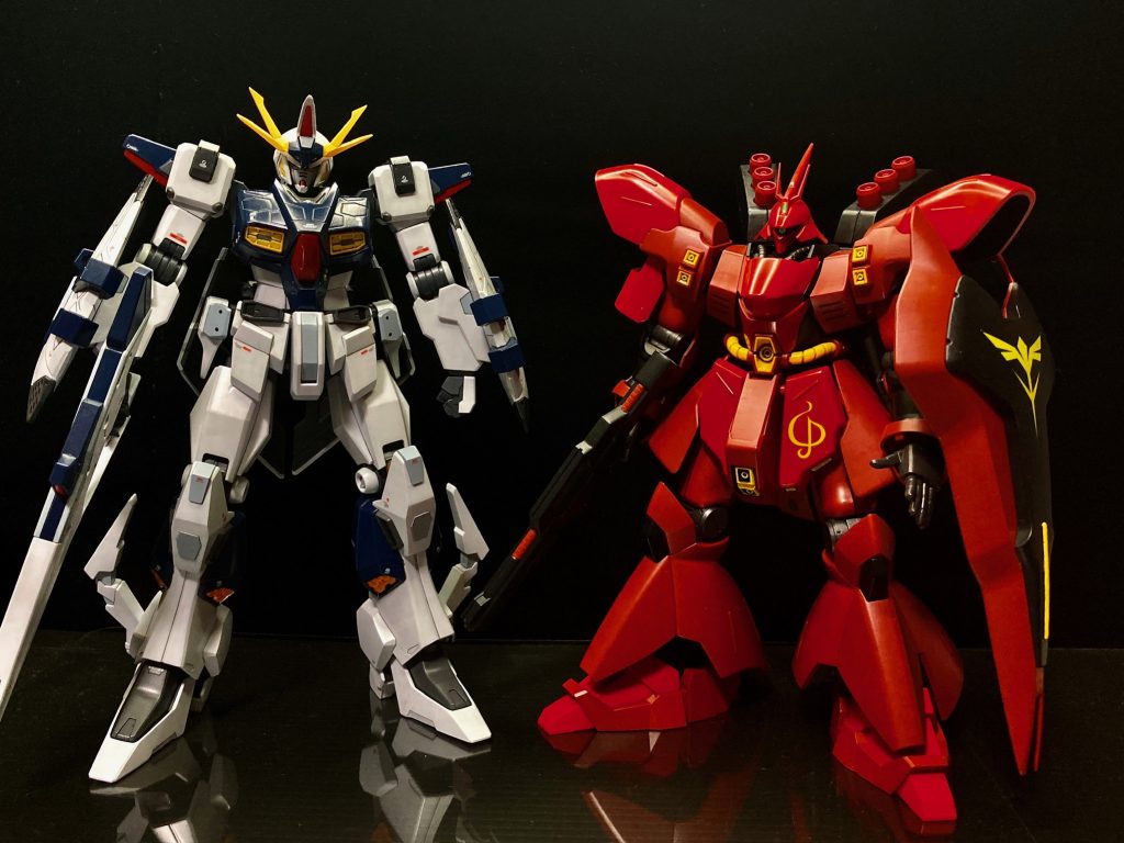 素体のデカさ具合は同スケールのサザビーとの比較でお判り安いかと思います。https://gumpla.jp/hg/847184