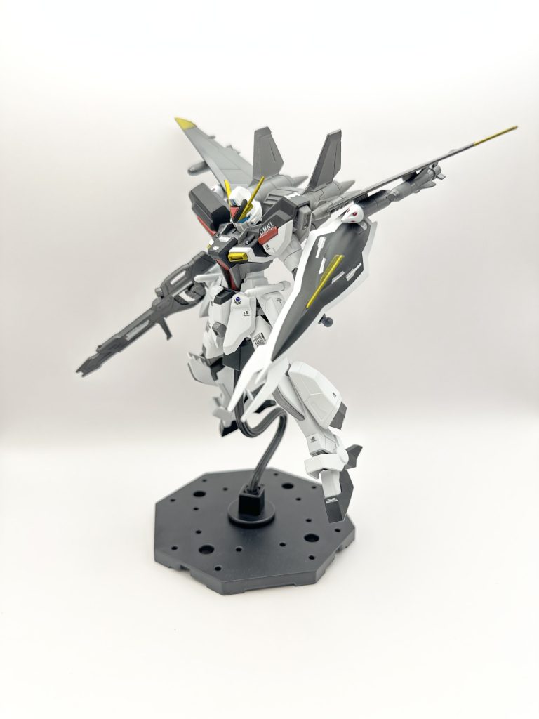 やっぱりこのカラーリングにすると3割増でカッチョイイ。