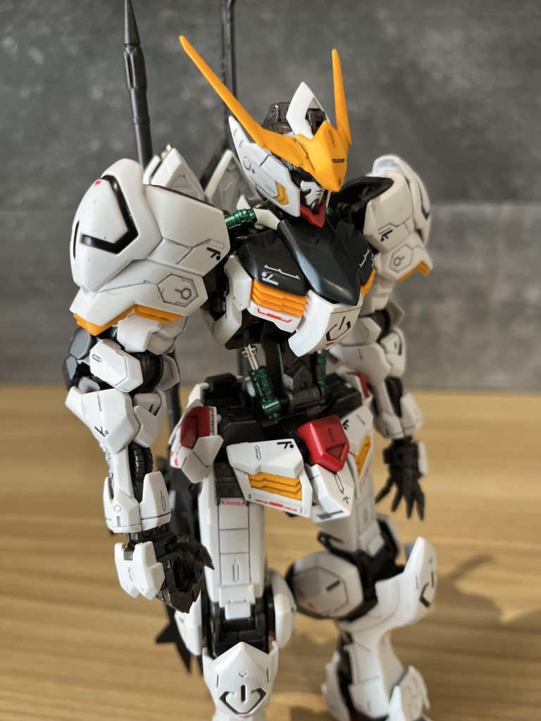 ポーズ取らせるのが下手くそなので基本は棒立ちです