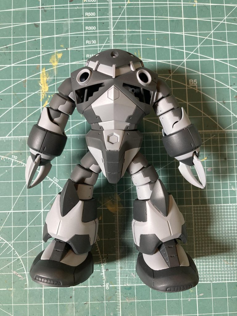 サフを明暗2色…