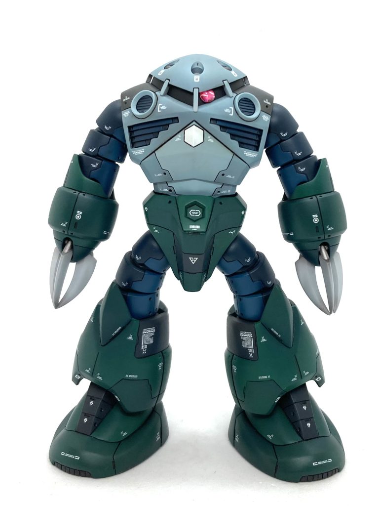 明暗2色のサフの上に青、青緑、水色を重ねると…あら不思議！ RG風味に😄⁉️