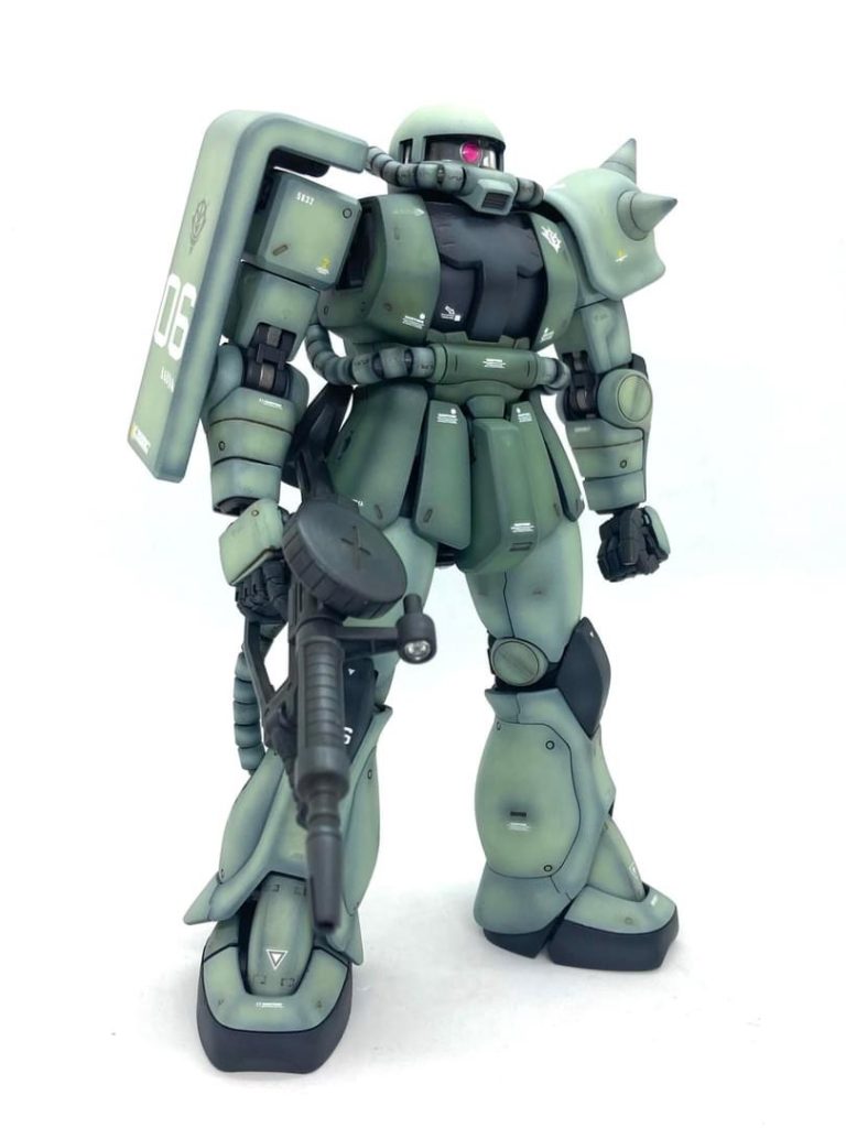 デカールはうるさくならない程度に…