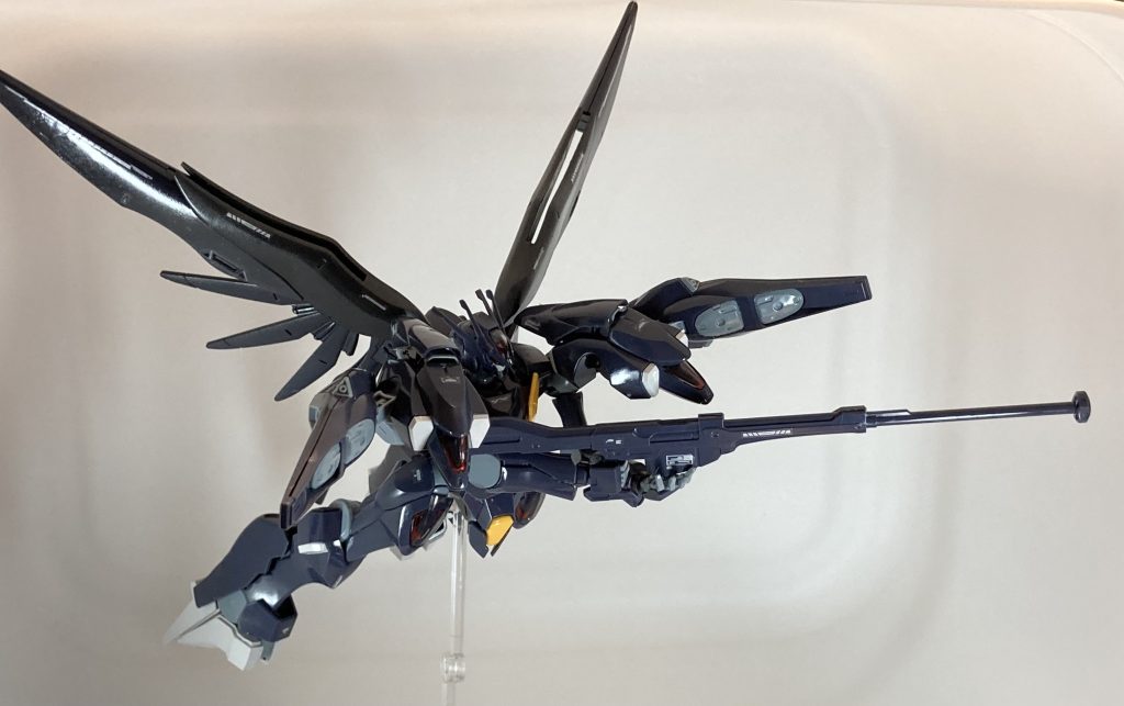 水星の魔女の放送が終盤に差し掛かった頃、ある日このファラクトがアニメ内で登場するという夢を見まして、あまりにもカッコよすぎたのでガンプラで再現してやろうと思い作りました。