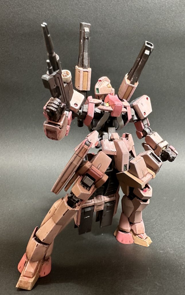 ピンクのモビルスーツってガザCと超兵のティエレンタオツーくらいしか記憶にないので調色する機会があってよかったです。筆塗り・全塗装ガンプラ　２０２３　その５０