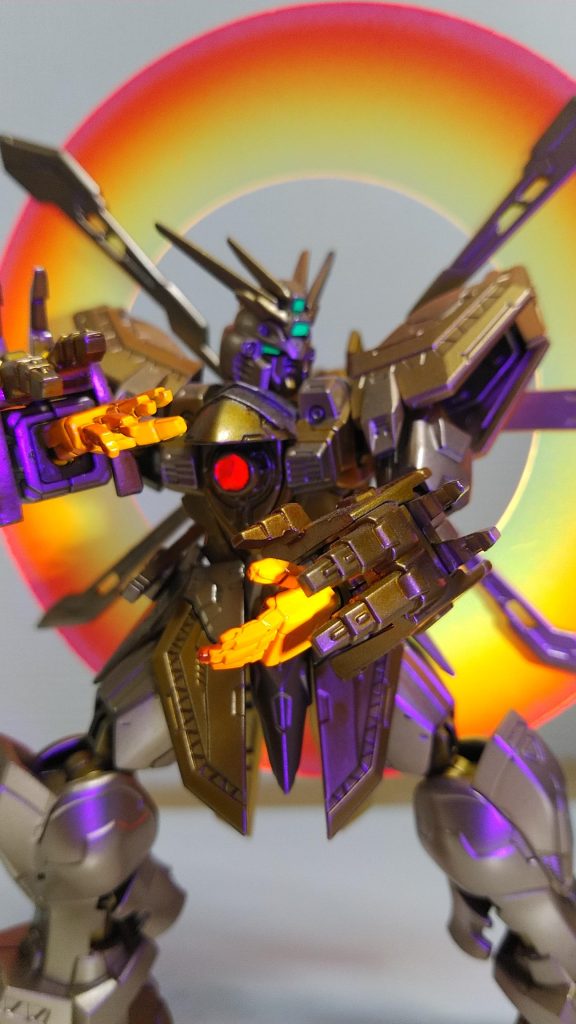 ブラックライト様々で日輪も一気に神々しくw