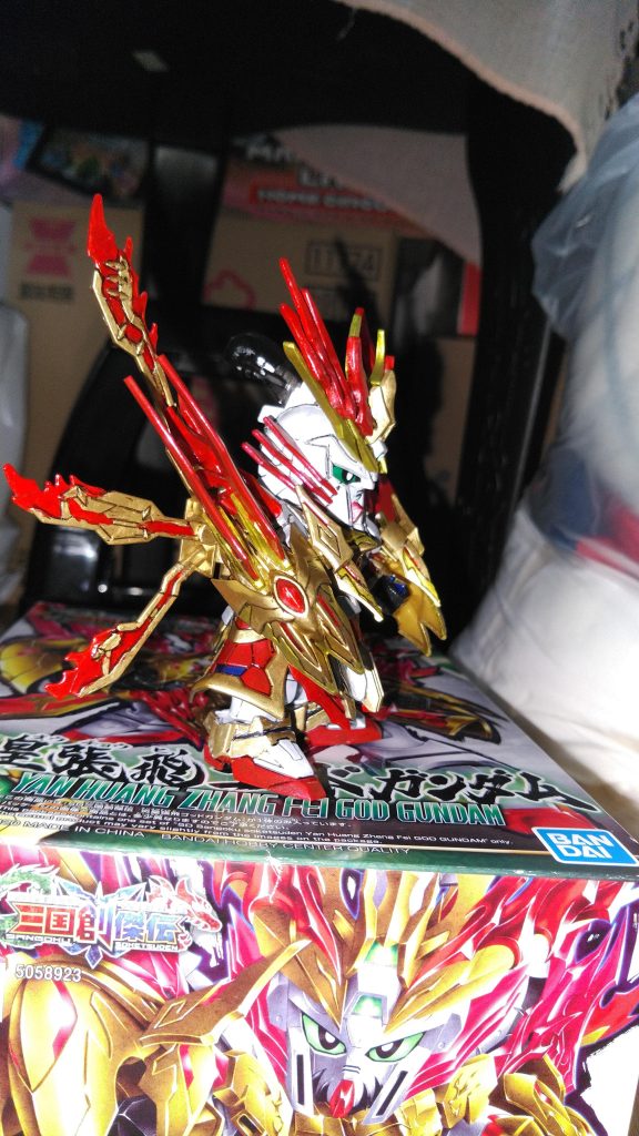 筆塗りなので　けっこう　ムラが目立ちます。