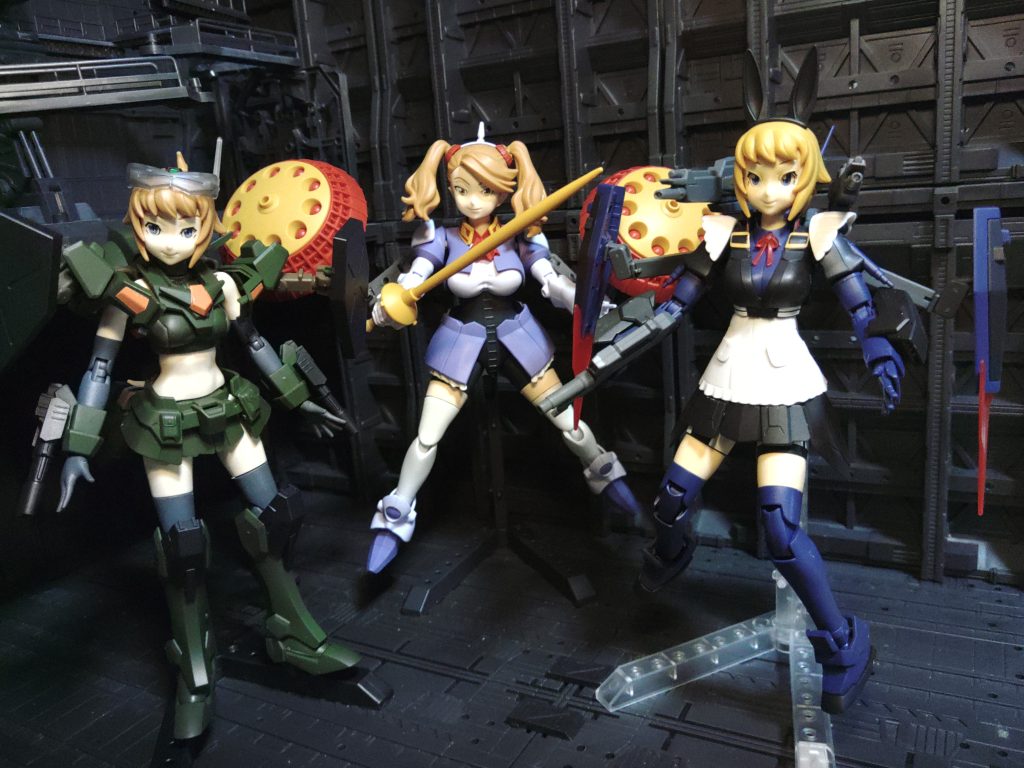 いや違ったわね…私たち3人メカ娘が守るの!