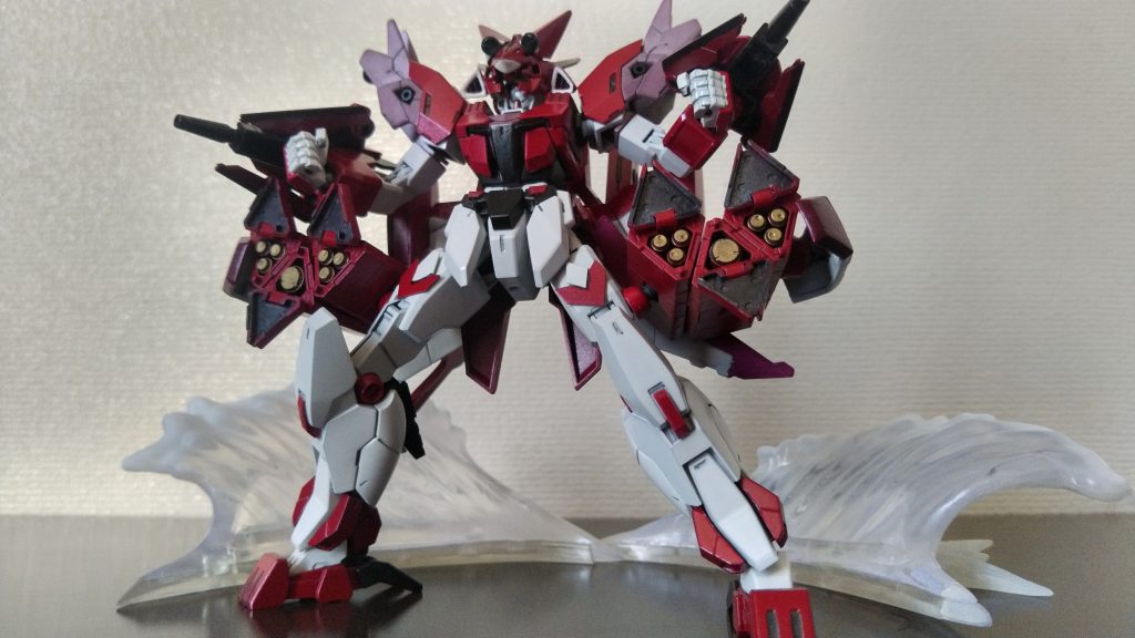 「MEGA DETH PARTY」脚部アーマーに装着されたミサイル。当たればゴミ箱行きだぞ!