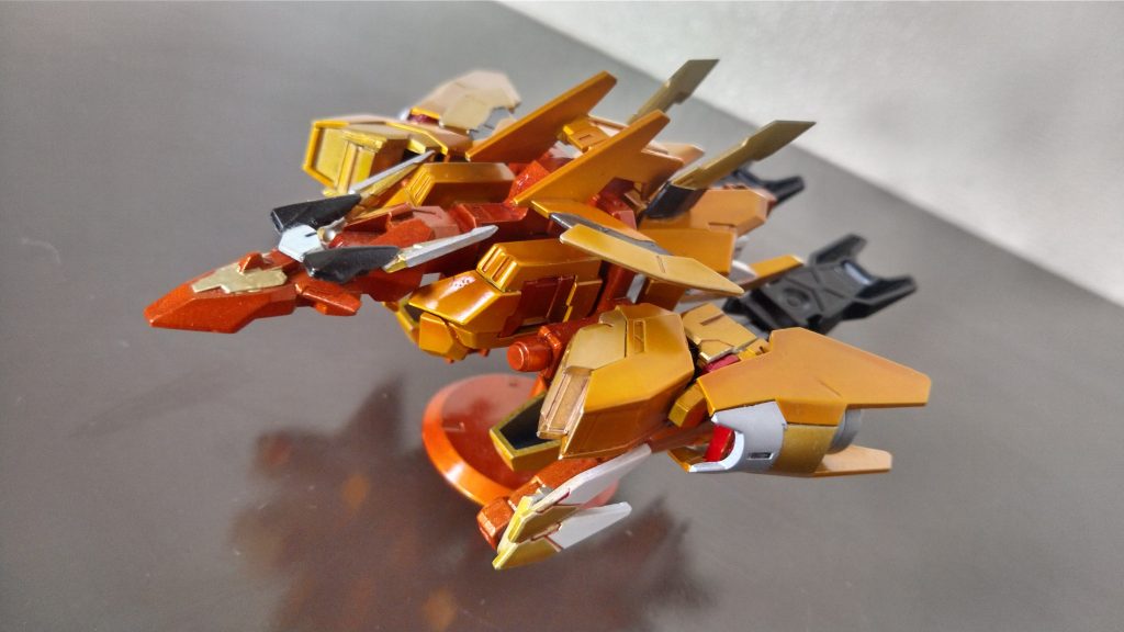 シンフォニックギア「ガングニール」シンフォニックギアシリーズで直線だけならダントツで速いスピードで飛行するどことなく黄金聖衣みたい。