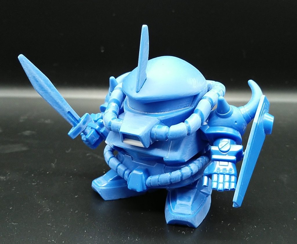 口の下面をプラ板でつけ直し。SDバランスがなかな良いのでプロポーションは変更してません。