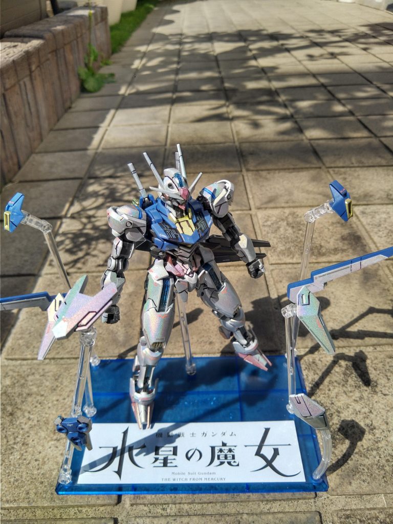 肉眼で見れば太陽光でホロが良い感じなんですがカメラだと表現が難しい・・・orzあと、表面にクリアコートかけたんですがかける前の方がラメラメしてた気がします(・ω・`*)