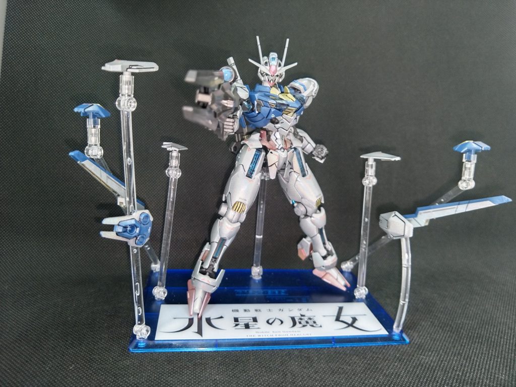 曲面構成の多いエアリアルはホロカラーとの相性は良好です❗(尚、写真)