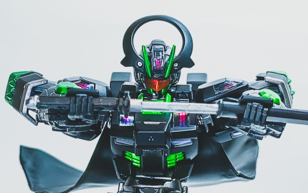 ガンダムブジンソード–4枚目/制作者：おぼれる魚くん