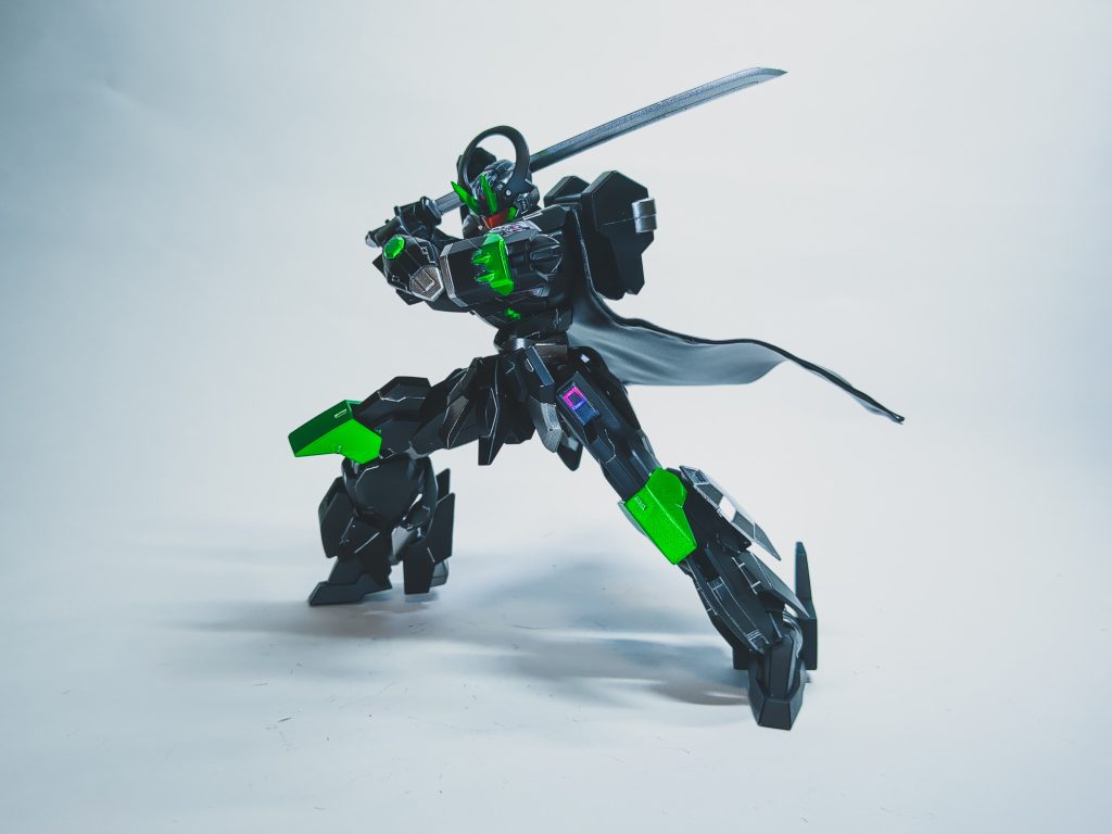 ガンダムブジンソード–5枚目/制作者：おぼれる魚くん