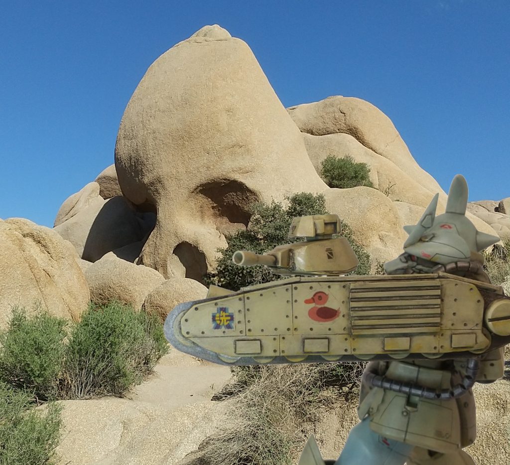 緑圓：巨神兵ってなんだよ？藤代：お、俺知ってます！コレですよコレ！すげー！これが７日間で世界を・・西住：十時の方向から回り込んで！挟み撃ち！