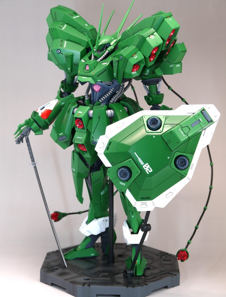 ギャンに続く、なんちゃってMH。オレンジライトはつくらないと思います。本当は素直にFSSのキットをつくればいいのですが…。でも、なかなかよくまとまったかな、と自己満足しています。オリジナル改造でつくるのは自分は楽しいのですが、買っていただけるかどうかが不安です…。が、無事に落札いただきました。次回作はMGで未キット化の機体を計画中です。ご覧いただき、ありがとうございました。