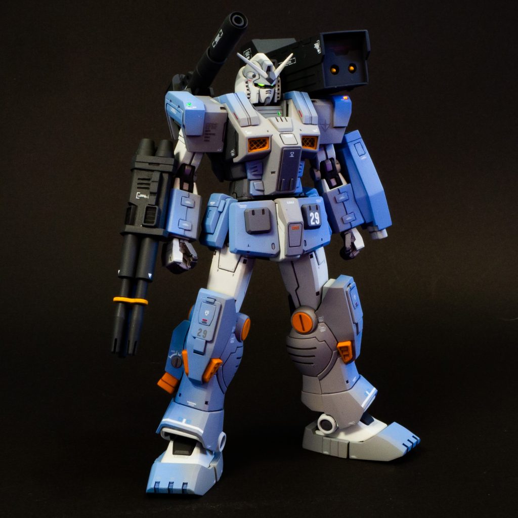 追加武装による効果なのか、写真でみるとややマッシブな印象になってます。