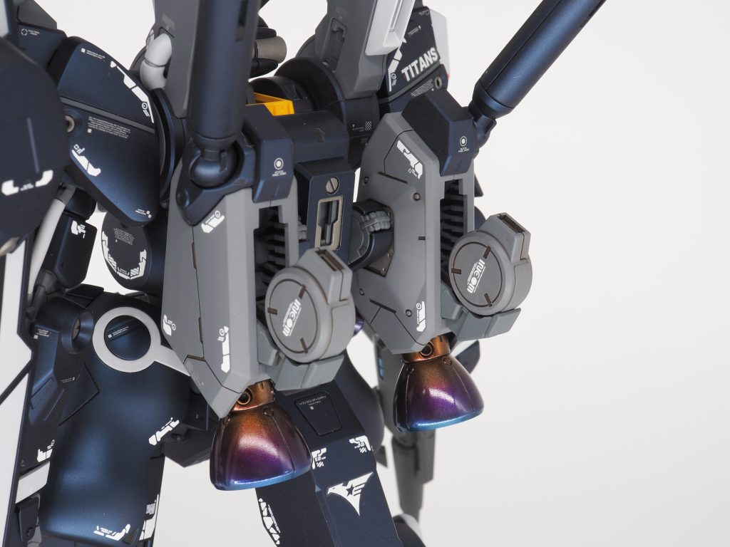 ガンダムMKV–8枚目/制作者：天雲