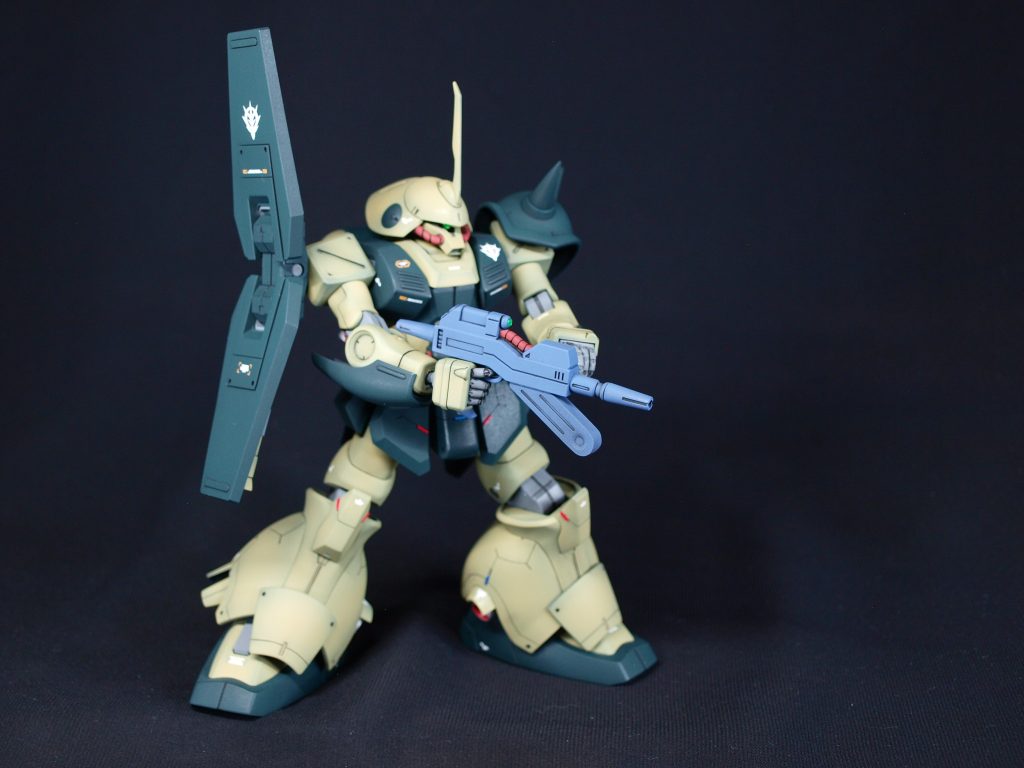 構えてからの。