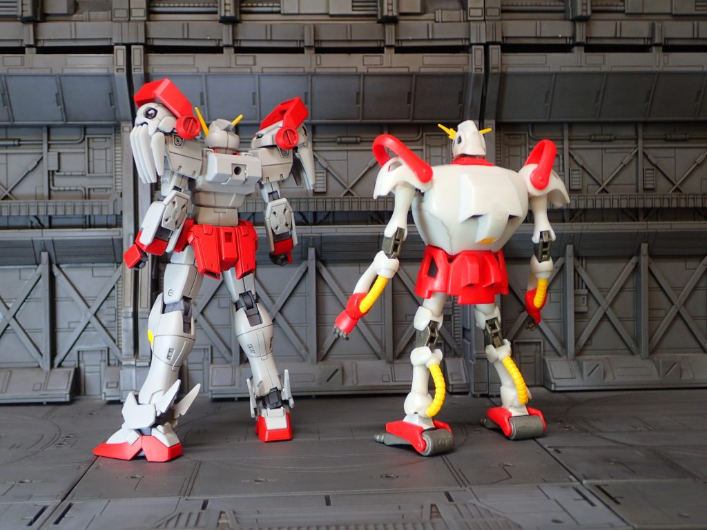 MIAスカルガンダムとの比較(背面)