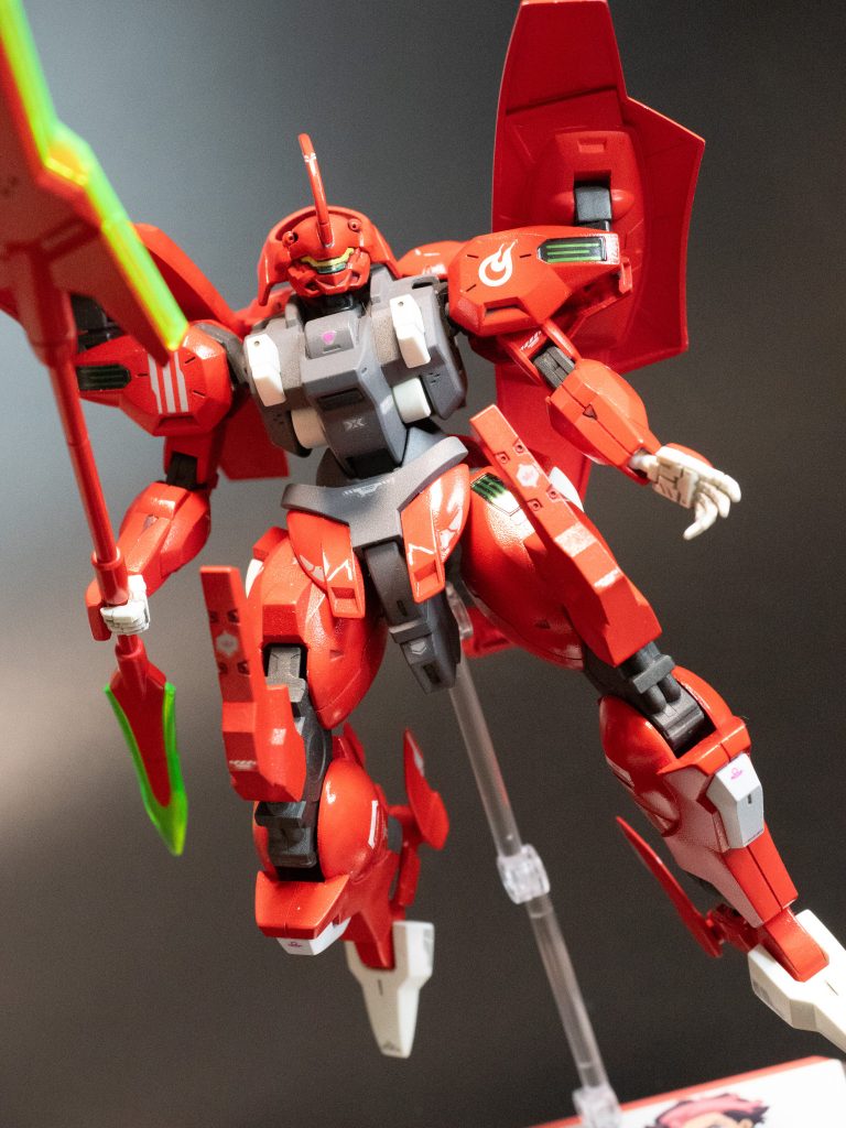ダリルバルデのみガンダムデカール（ガンダムデカールNo.135 機動戦士ガンダム 水星の魔女汎用3）を部分的に使ったのですが、この左肩のマークはなんなんでしょうね。