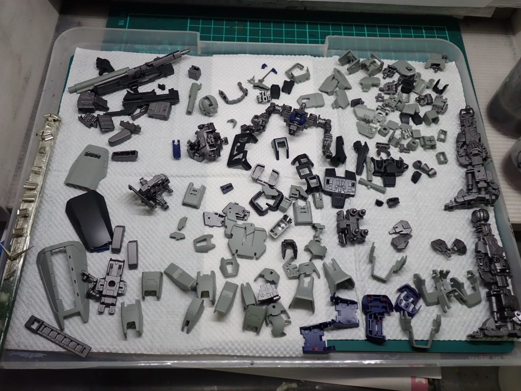 RGだけどパーツ数そこまで多くない・・よね