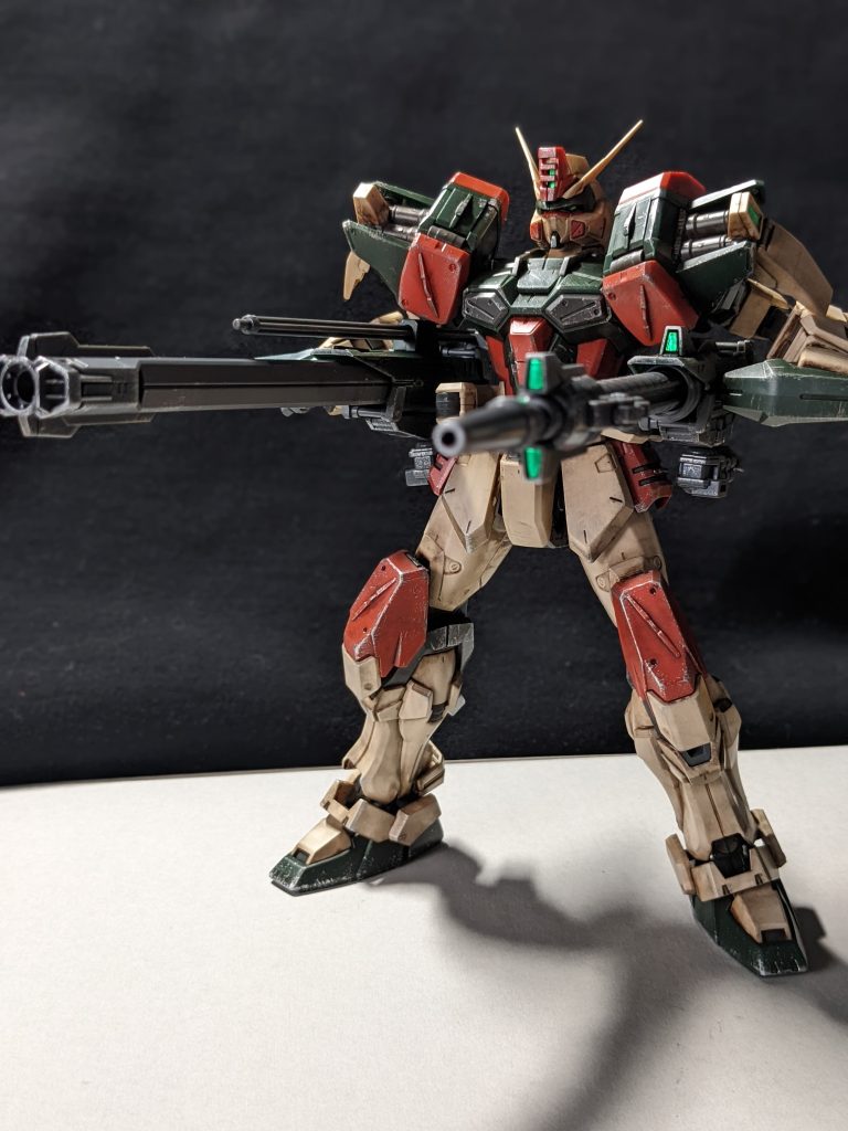 腰だめでの射撃です。