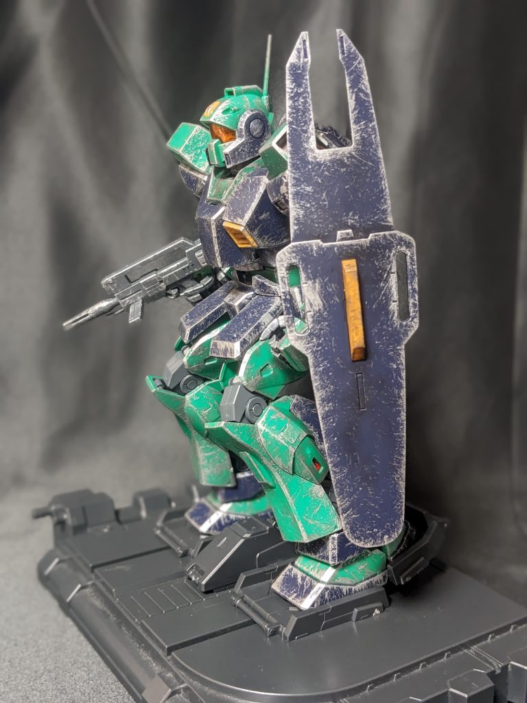 カタパルトはMG ガンダムMarkⅡの物を拝借し、射出姿勢をとってます。