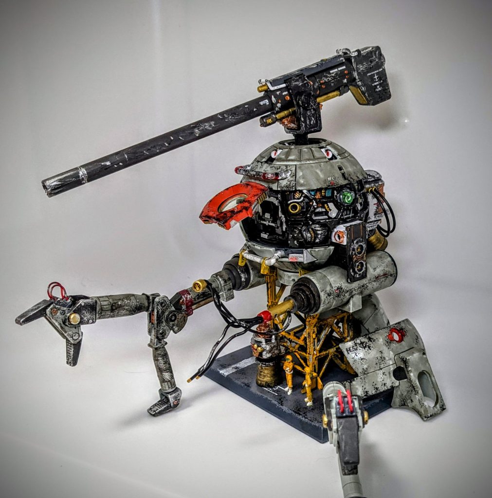 左側の損傷が激しい様です…何やら整備兵が困り果てている様…