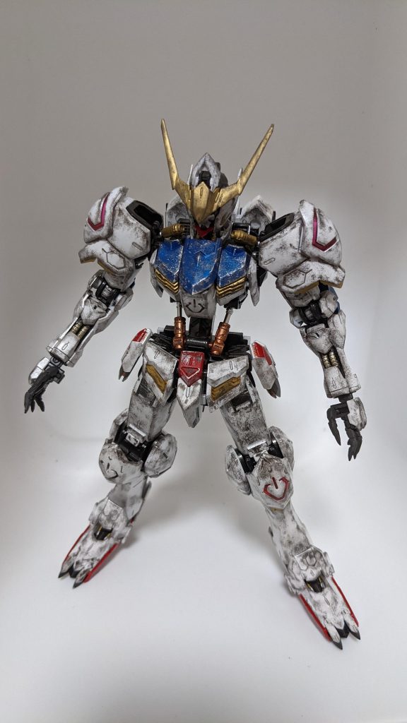 少し脚の部分の汚しが気に入りませんが、やっぱり組み上がるとカッコいい!テンション上がりました。ガンプラってやっぱ楽しいし、MGなので達成感もありますね!閲覧頂きありがとう御座いました。