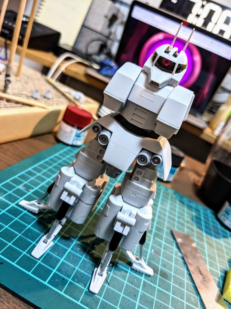 ウエストと脚を可動できるように改造