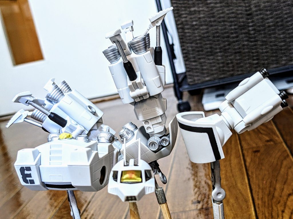 つや消しトップコートを塗布この頃はまだ白かった…