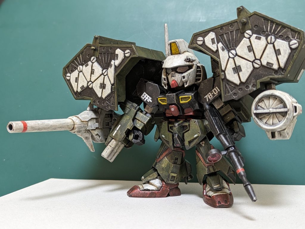 装備Ｃ仕様大型ミサイルポッド巨大ライフル???