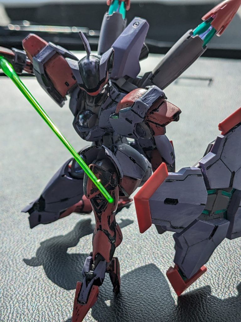 そうやってっ、貴様は人をっっ！