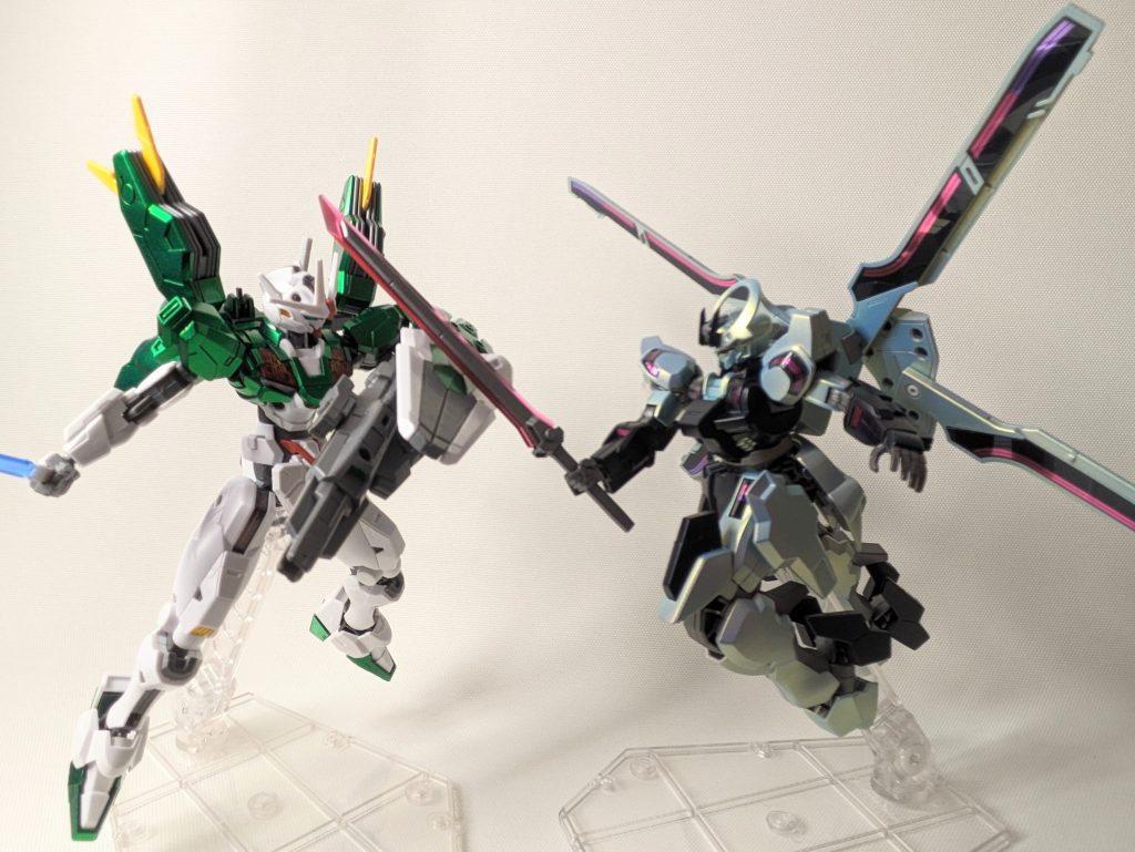 キャンディ塗装してあげた次男のエアリアル改修型とブンドド。2期は途中までしか見ていないのでスレッタとラウダの絡みは分かりません。