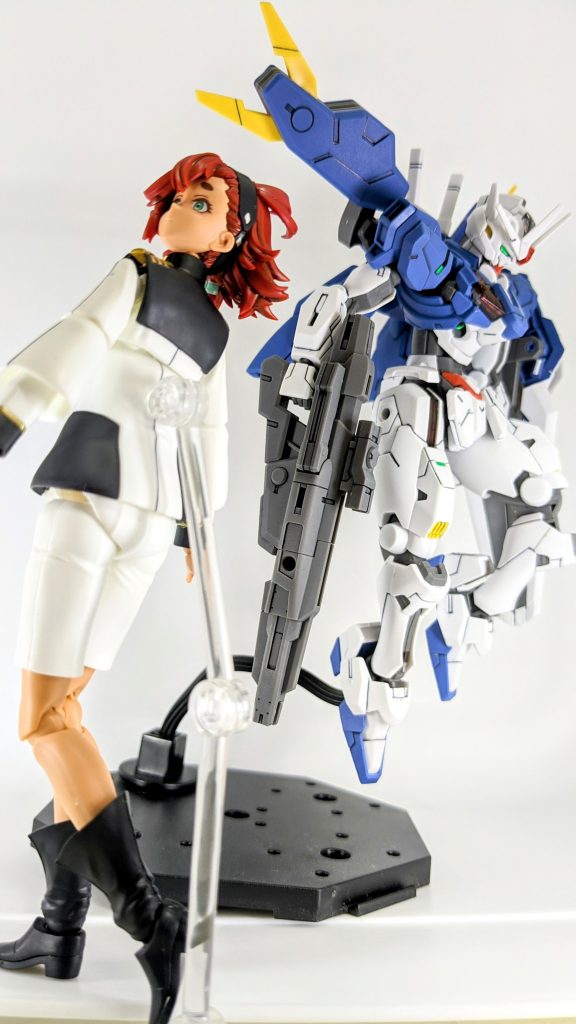 娘のリクエストで組んでいたスレッタと。表紙画像と逆のアングルで撮影したものです。最後までご覧いただきありがとうございました!!