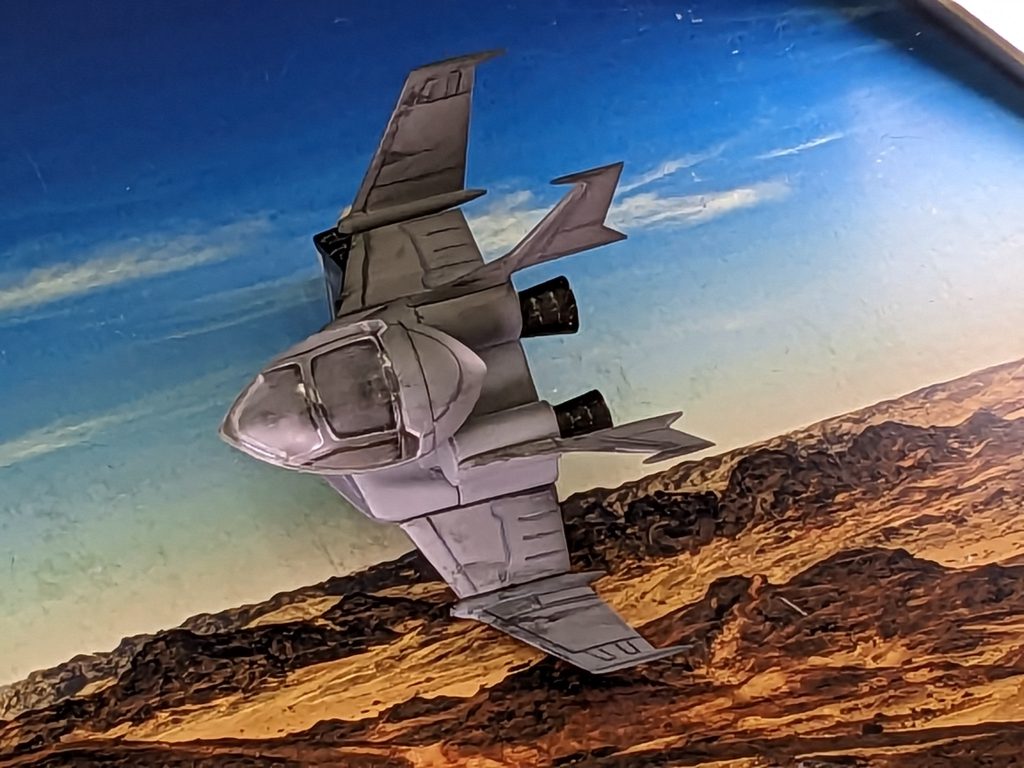 その為、ドップ最終生産型は戦闘で失ったルッグンの代わりとして偵察任務や哨戒任務で戦後も運用されている。という妄想設定で作りました。