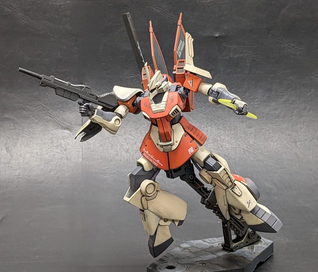 エアフォースいうても単機で飛べないんですけど。まあ、いいでしょ？念のため作中も確認したけどアムロのジャケットの胸にもARMYってかいてあったけどね。