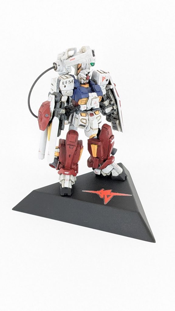 ~アナハイム フォン・ブラウン工場~チェーン「で?νガンダムが間に合わないってどういうことなんですか?オクトバーさん!!」オクトバー「大変申し訳ございませんでしたぁーー!(平土下座)」チェーン「あなたねぇ、誤れば済む問題じゃないわよ!どうしてくれるのよ!」バキドカッ!アムロ「そこまでだ、チェーン」アムロ「しかしνガンダムが今回の作戦で重要な要になるのはキミも分かってるはずだ」オクトバー「…ええ、もちろんです。大尉には我が社の威信を賭けてあるMSを用意しました。」