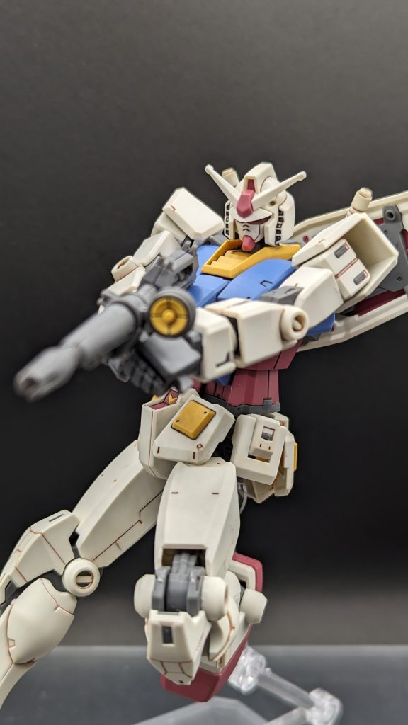 太腿裏が割れます。スミ入れはご注意を、、