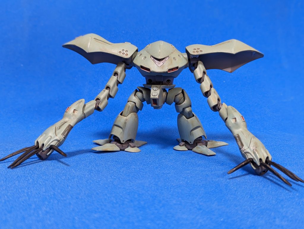 筆塗りだと表面が荒いのでデカールがノラない。普段筆塗りされてる方はこの辺どうしてるのだろう??