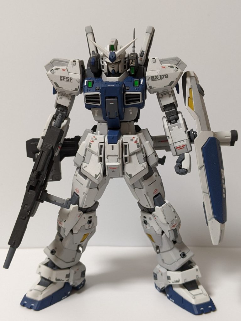 制作途中の写メ撮り忘れてました（汗）顔は、奥にオフセット、胴体は、下腹部で2mmの延長、胸を適当に延長、ふんどし作り直し、フロントアーマー、リアアーマー延長、太腿1mm幅増し、脹ら脛、脛部1mm幅増し、脹ら脛の後ろスラスター追加、後、色々としました。 最後まで見て下さりありがとうございます。 