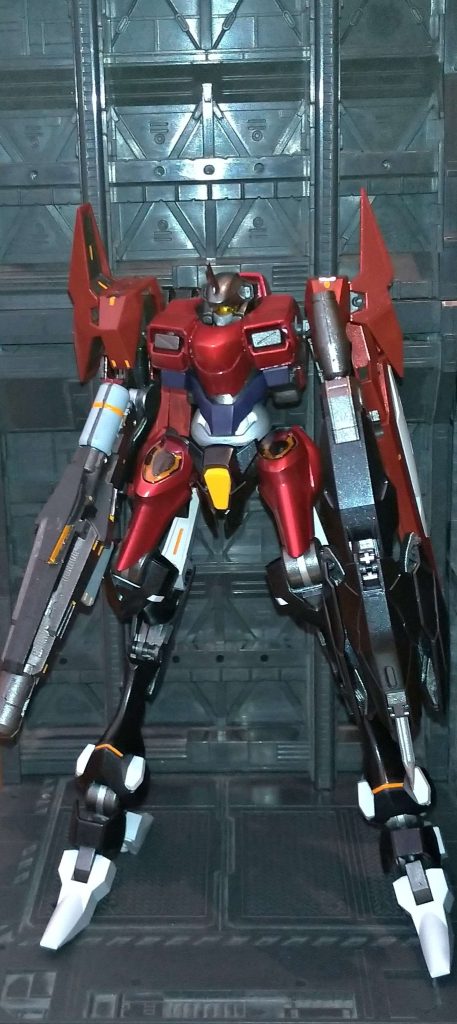 正面から。ファラクト２体使ってしれっと逆関節に仕立て上げました。