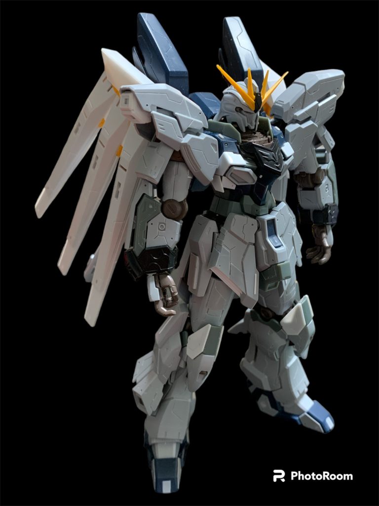 塗装前はこんな感じ。スジボリたくさん掘ったので、だいぶ練習になりました。