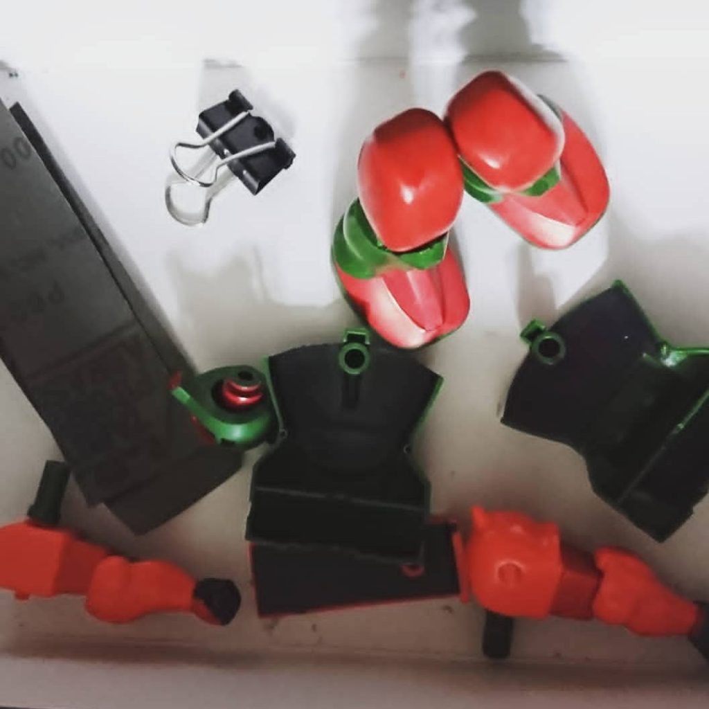 シャア専用ザクⅠ(後期)–3枚目/制作者：福狼。