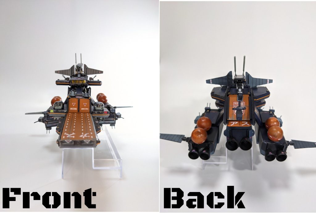 まずはそれぞれの方向からの写真をご覧下さい。この前面からの見た目、FC「機動戦士Zガンダム ホットスクランブル」で超高速で動き回るMSとか戦艦を思い出しますね。♪デッデ〜(STAGE1) テテテテーテテーテテテテ、テレテ〜(んでんでんでんで)ずぼっぼ~ん♪ファミコン音源で水の星へ愛をこめてみる(しかしこめられない)。MS甲板カタパルト脇の白線、デカールが地獄でした。このデカールを創ったのは誰だぁ!